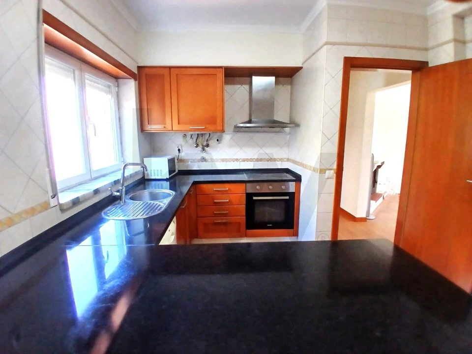 Moradia T3 para Venda em Santa Barbara Foto 3