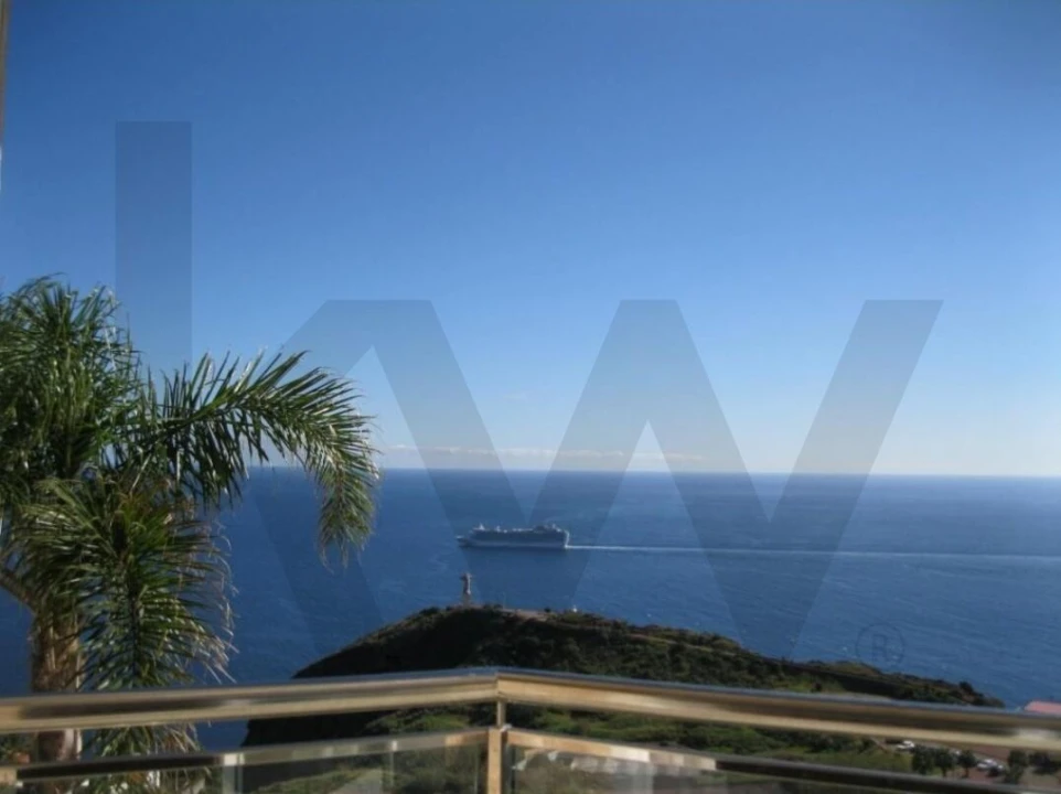 Moradia T6 para Venda em Caniço Foto 30