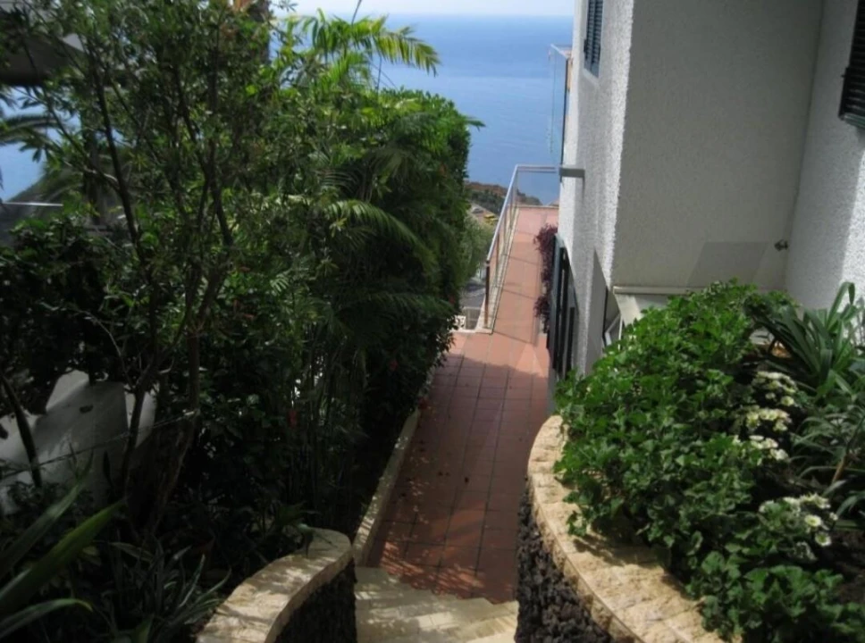 Moradia T6 para Venda em Caniço Foto 25