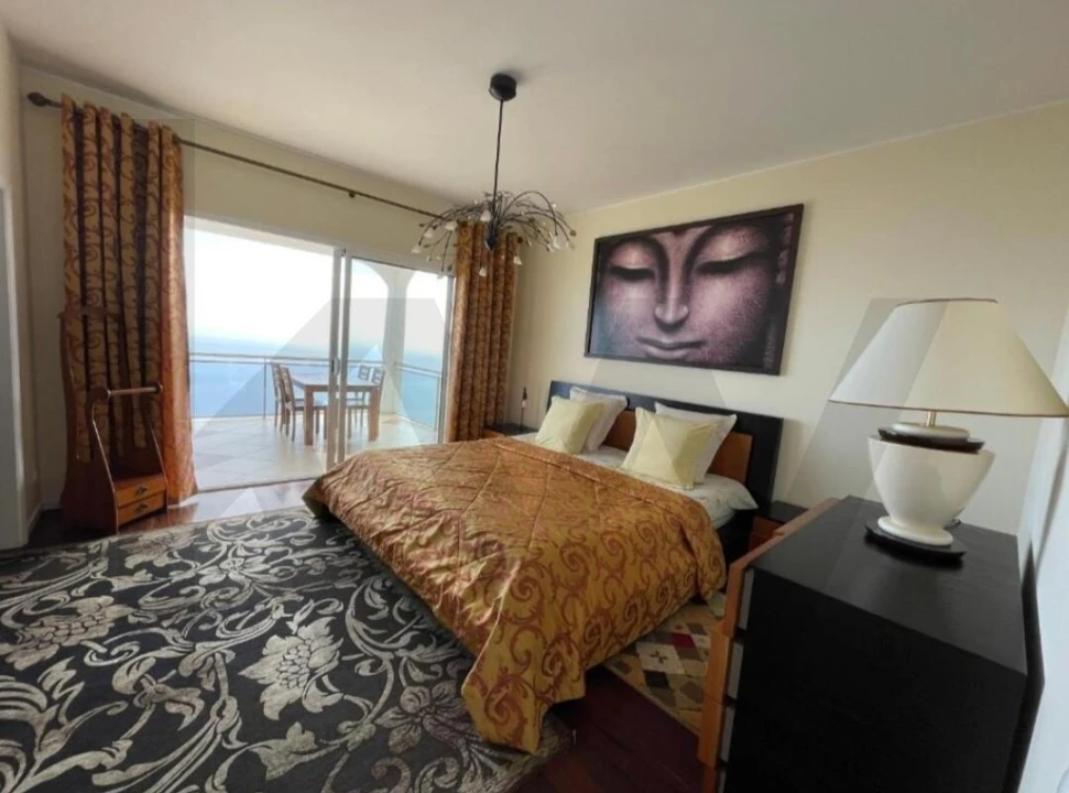 Moradia T6 para Venda em Caniço Foto 13