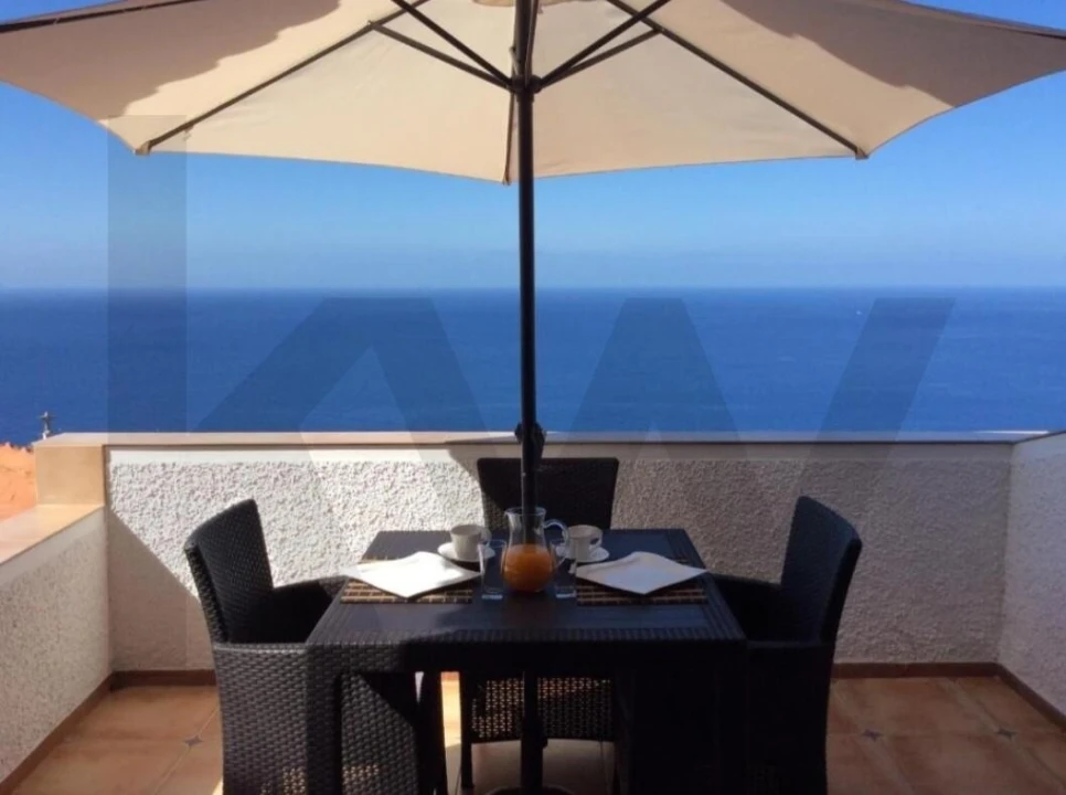 Moradia T6 para Venda em Caniço Foto 5