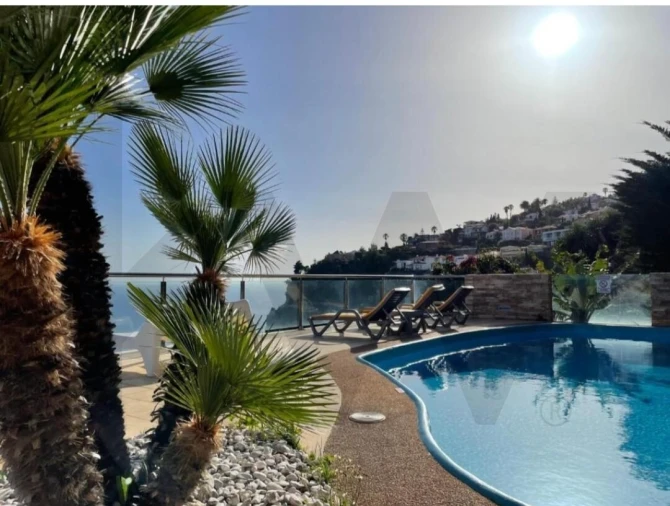 Moradia T6 para Venda em Caniço Foto 26