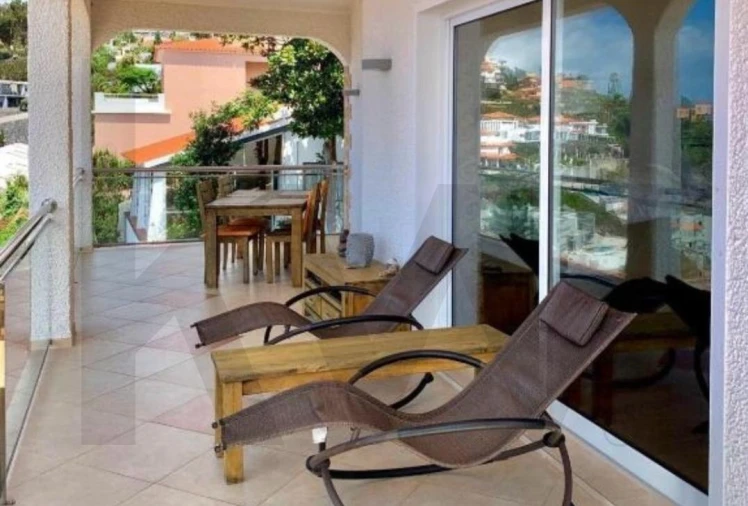 Moradia T6 para Venda em Caniço Foto 28