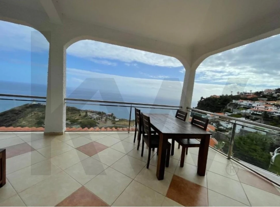 Moradia T6 para Venda em Caniço Foto 32