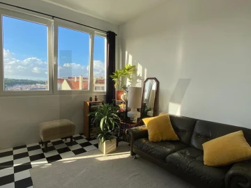 Apartamento T3 para Venda em Campolide