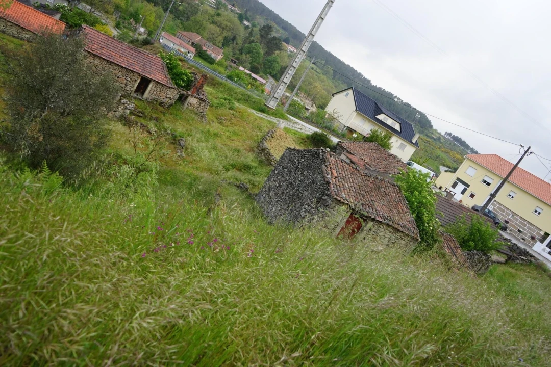 Moradia T4 para Venda em Aguiar da Beira e Coruche Foto 12