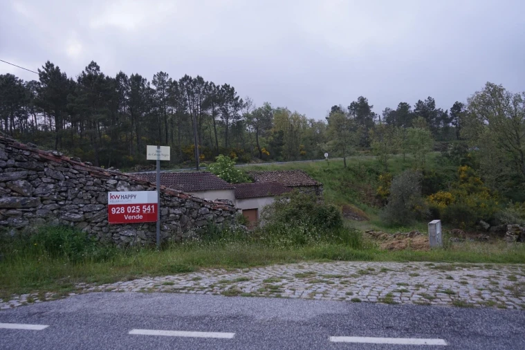 Moradia T4 para Venda em Aguiar da Beira e Coruche Foto 19