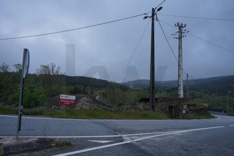 Moradia T4 para Venda em Aguiar da Beira e Coruche Foto 18