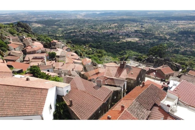 Moradia T2 para Venda em Monsanto e Idanha-A-Velha Foto 12