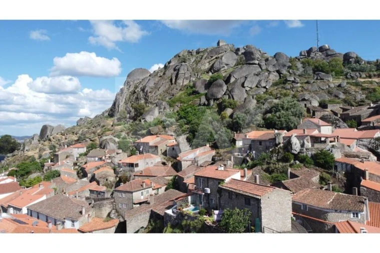 Moradia T2 para Venda em Monsanto e Idanha-A-Velha Foto 3