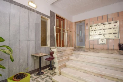 Apartamento T3 para Venda em Benfica