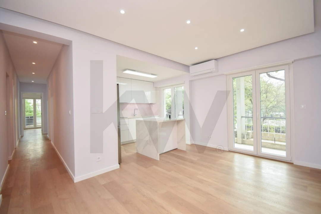 Apartamento T3 para Venda em Benfica Foto 6