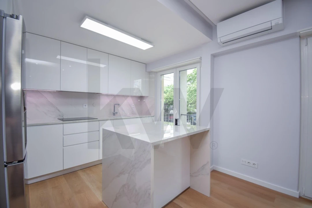 Apartamento T3 para Venda em Benfica Foto 7