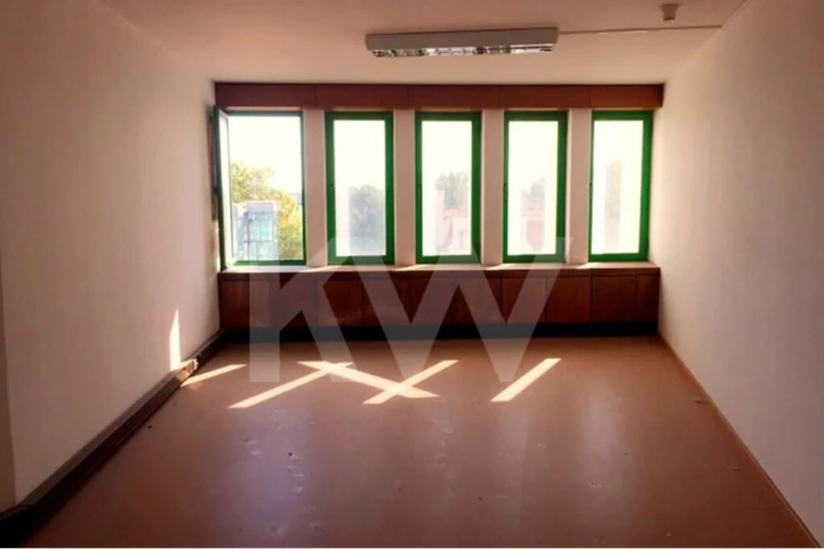 Escritório para Venda em Vila Franca de Xira Foto 8