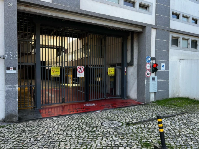 Negócio para Venda em Olivais Foto 3