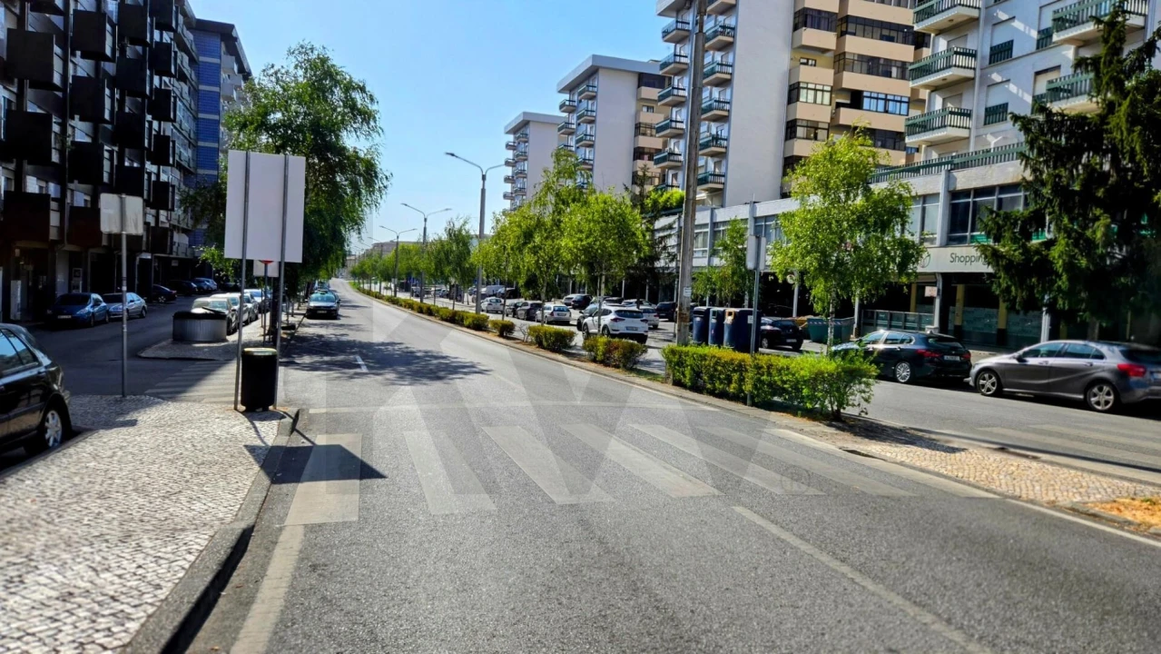 Loja para Venda em Santo Antonio dos Olivais Foto 22