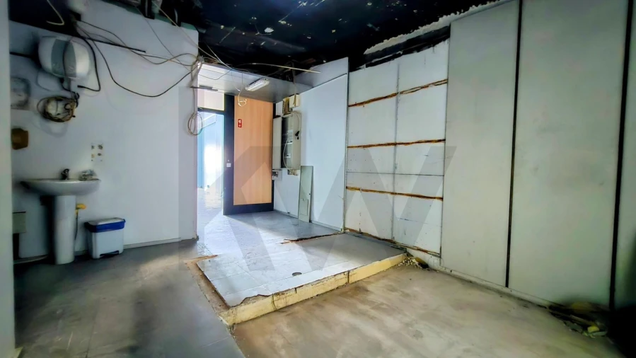 Loja para Venda em Santo Antonio dos Olivais Foto 12