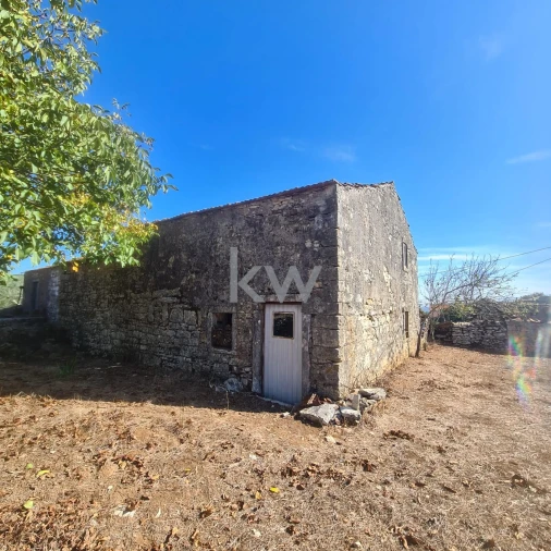 Moradia T2 para Venda em Degracias e Pombalinho Foto 1