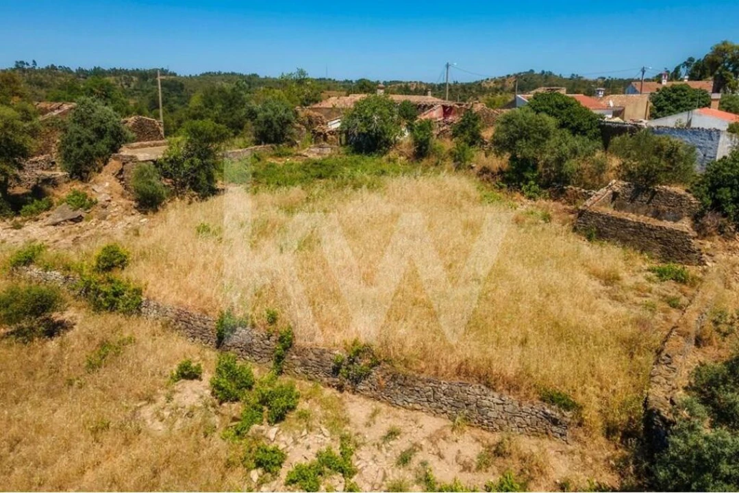 Quinta T2 para Venda em Salir Foto 14