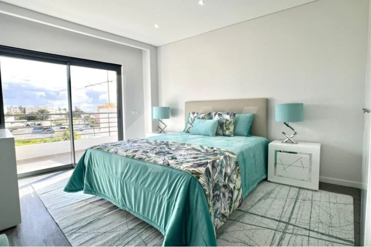 Apartamento T1 para Venda em Quelfes Foto 20