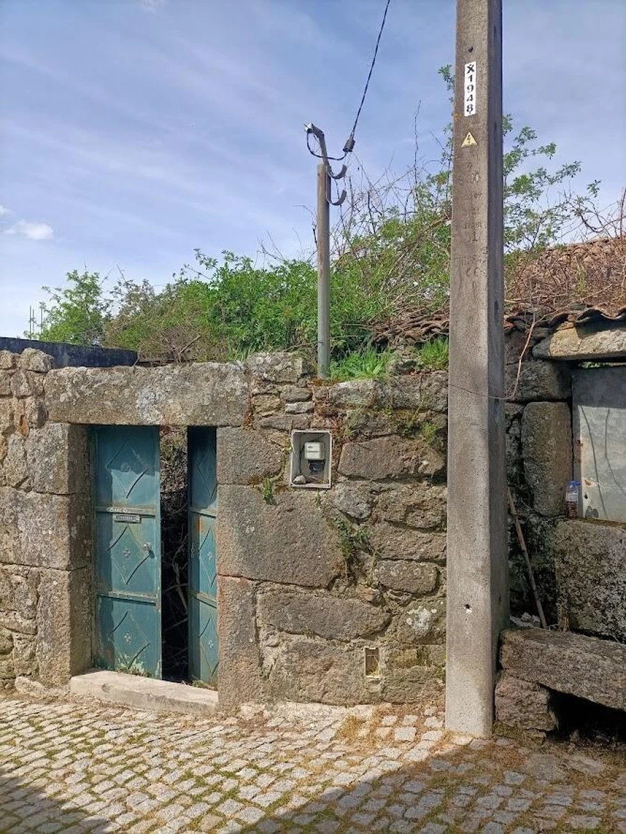 Moradia T1 para Venda em Guarda Foto 3