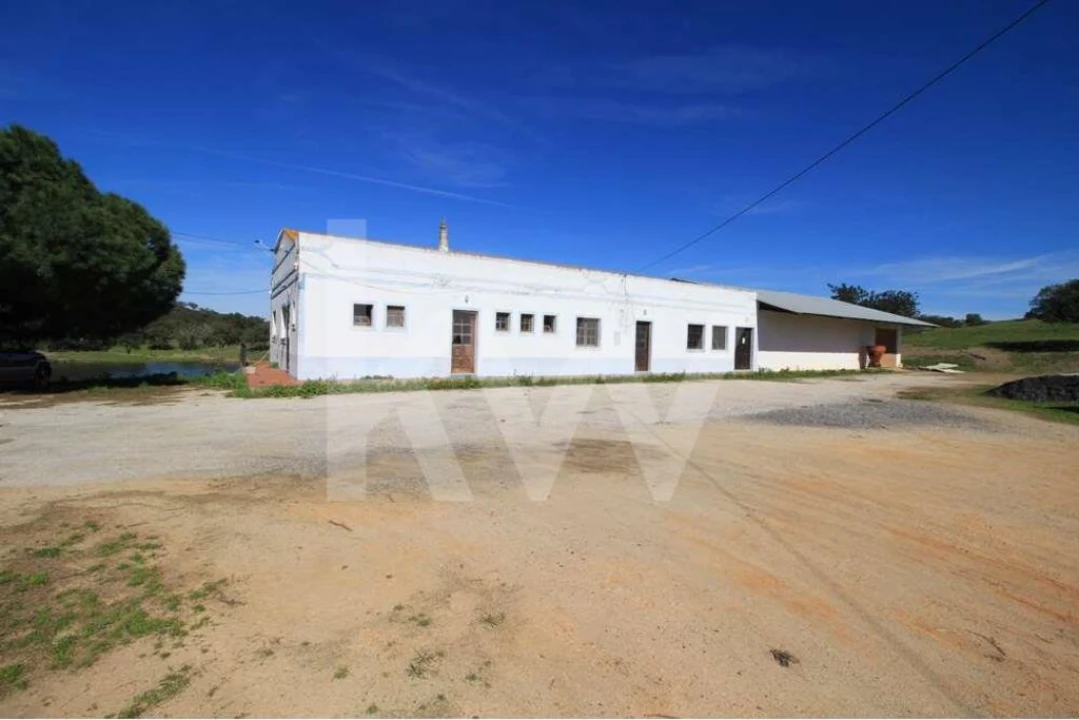 Quinta T8 para Venda em São Bartolomeu de Messines Foto 11