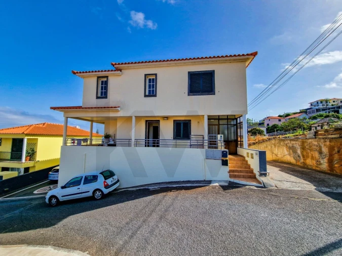 Moradia T3 para Venda em Gaula Foto 2