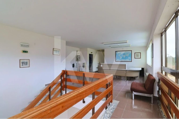 Prédio para Venda em São Mamede Foto 5