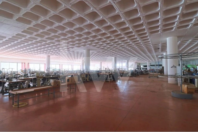 Prédio para Venda em São Mamede Foto 34