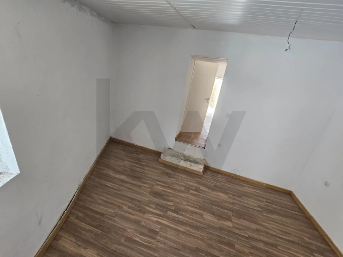 Moradia T2 para Venda em Malhou, Louriceira e Espinheiro Foto 4