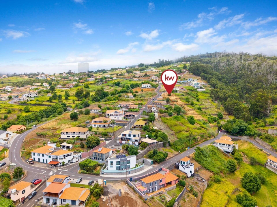 Terreno para Venda em Estreito da Calheta Foto 8
