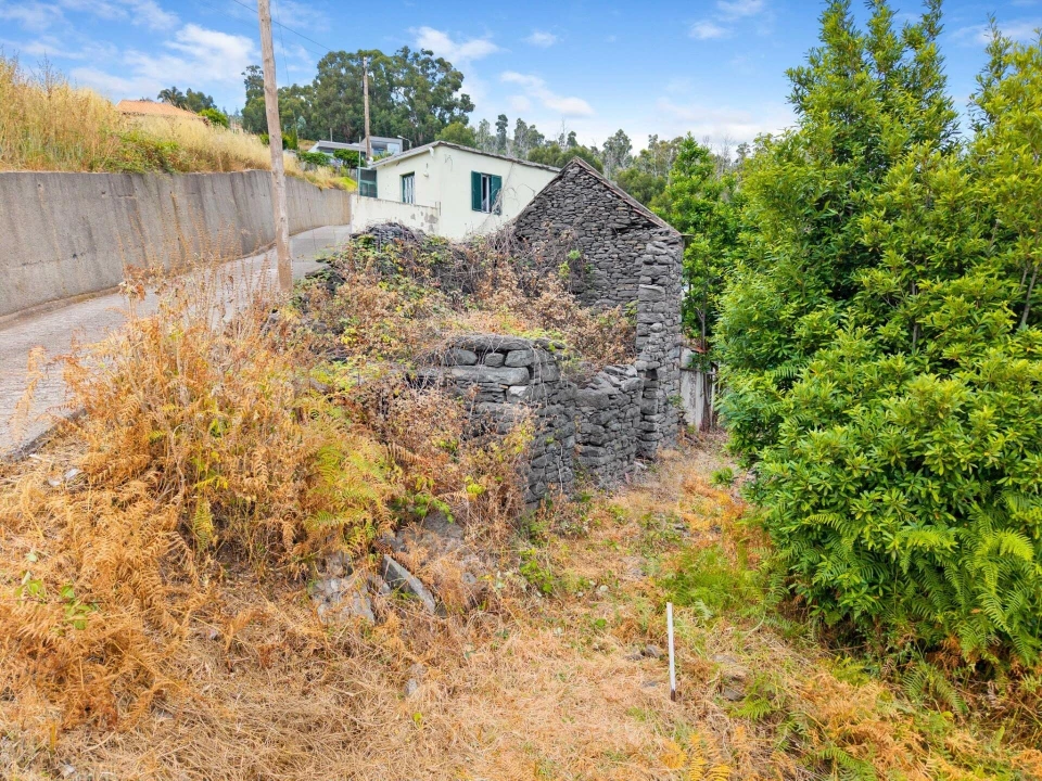 Terreno para Venda em Estreito da Calheta Foto 6