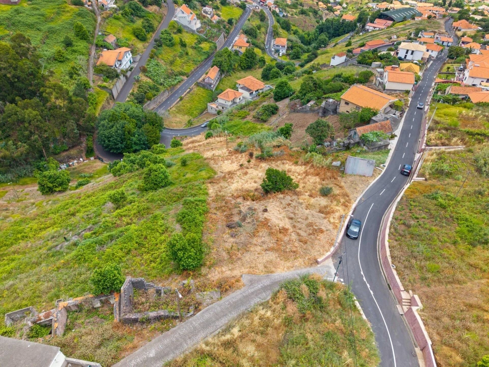 Terreno para Venda em Estreito da Calheta Foto 19