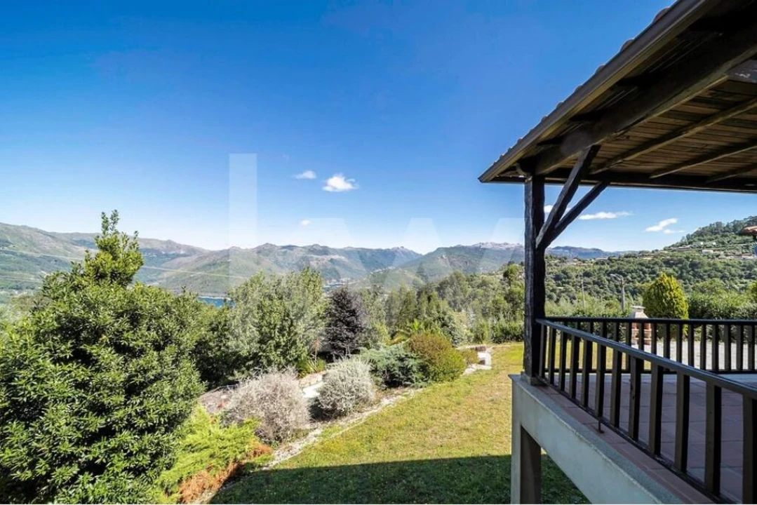 Moradia T3 para Venda em Ventosa e Cova Foto 9