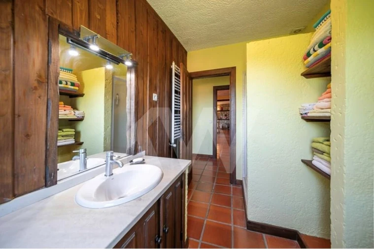 Moradia T3 para Venda em Ventosa e Cova Foto 51