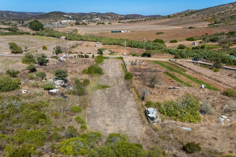 Terreno para Venda em Budens Foto 2
