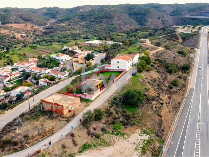 Moradia T3 para Venda em Odeleite Foto 4