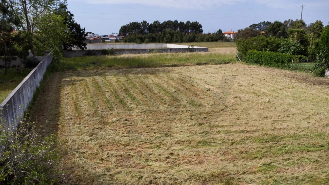 Terreno para Venda em Gafanha da Encarnação Foto 10