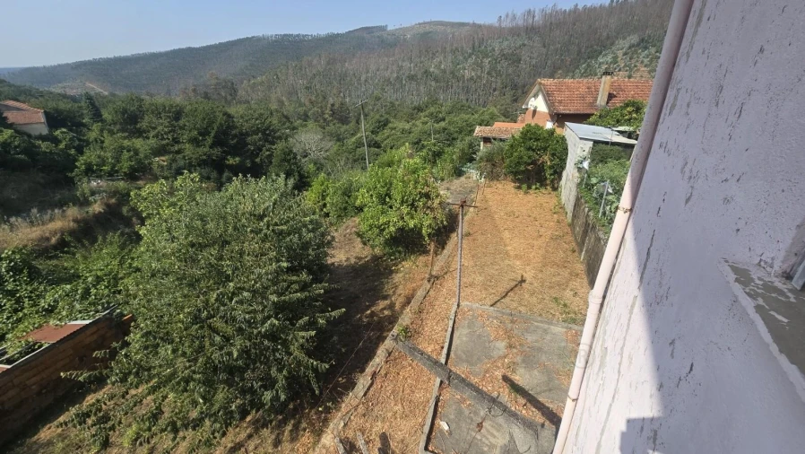 Moradia T2 para Venda em Silva Escura e Dornelas Foto 10