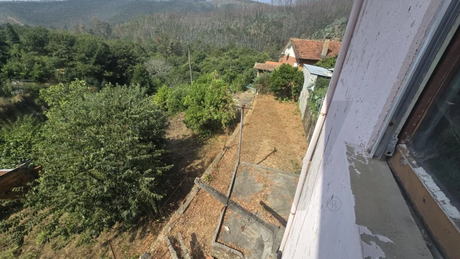 Moradia T2 para Venda em Silva Escura e Dornelas Foto 9