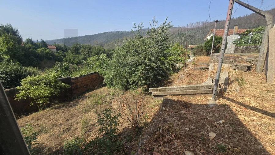 Moradia T2 para Venda em Silva Escura e Dornelas Foto 14