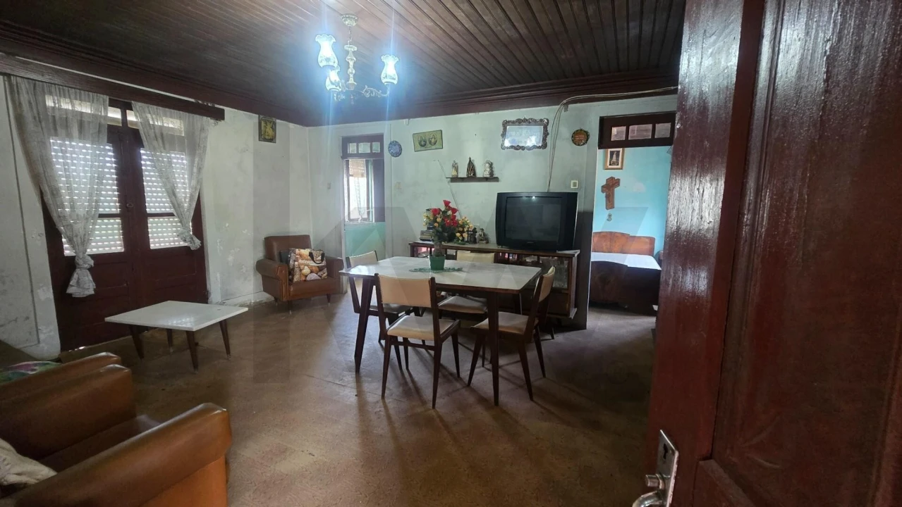 Moradia T2 para Venda em Silva Escura e Dornelas Foto 2