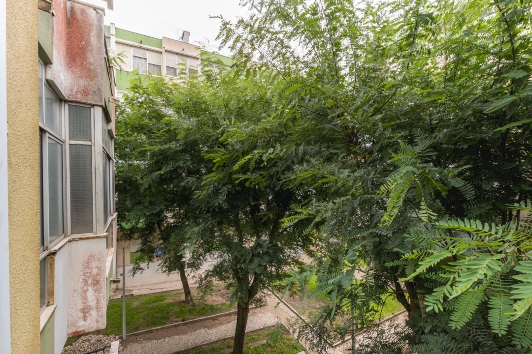 Apartamento T2 para Venda em Agualva e Mira-Sintra Foto 19