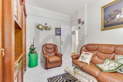 Apartamento T2 para Venda em Agualva e Mira-Sintra