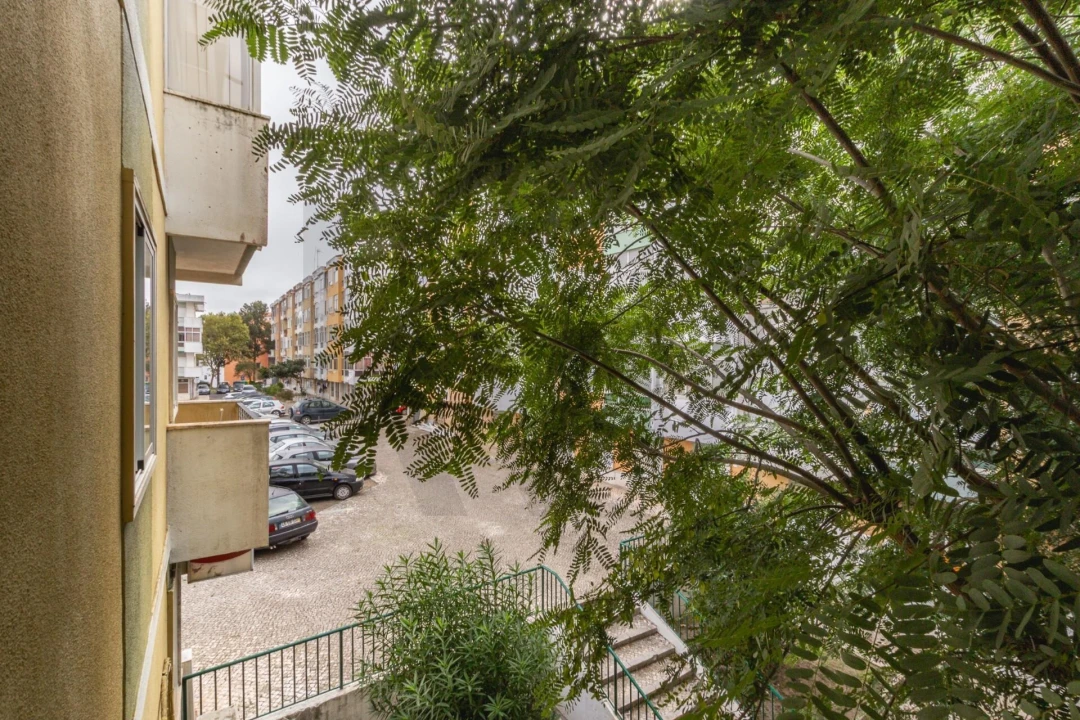 Apartamento T2 para Venda em Agualva e Mira-Sintra Foto 20
