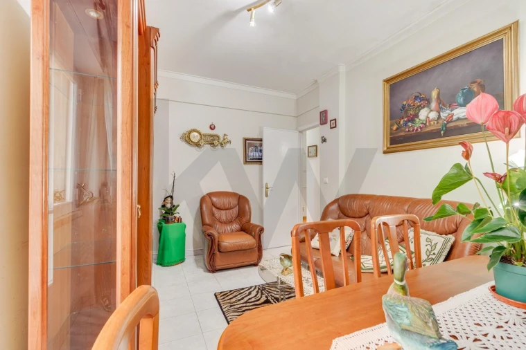 Apartamento T2 para Venda em Agualva e Mira-Sintra Foto 9