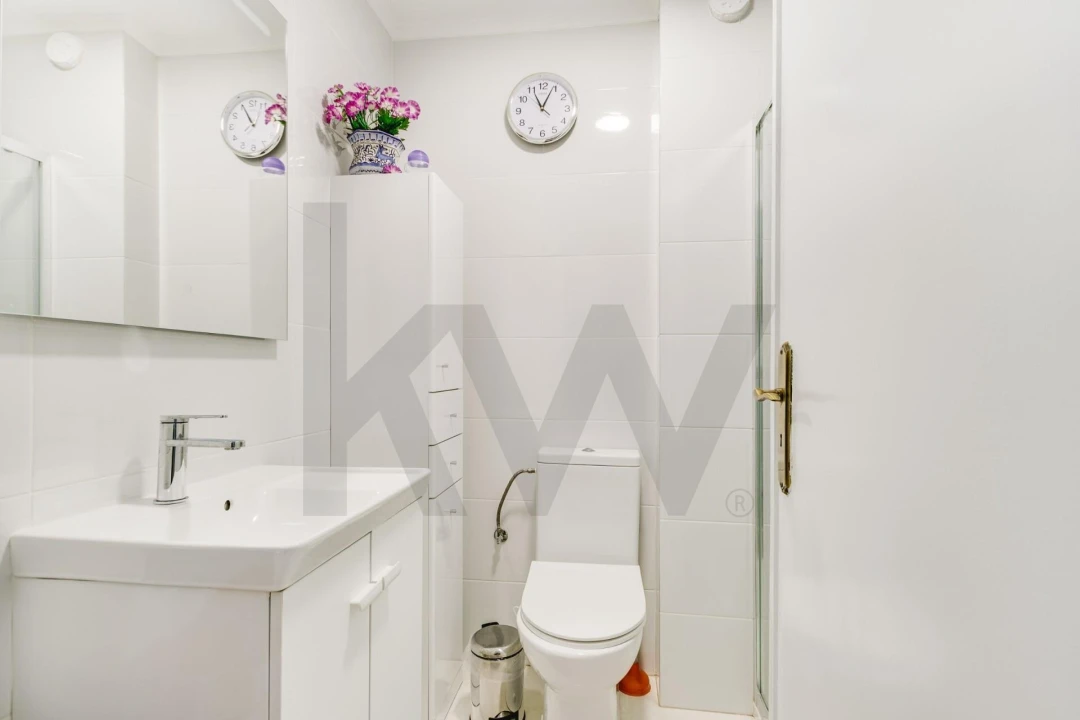Apartamento T2 para Venda em Agualva e Mira-Sintra Foto 7