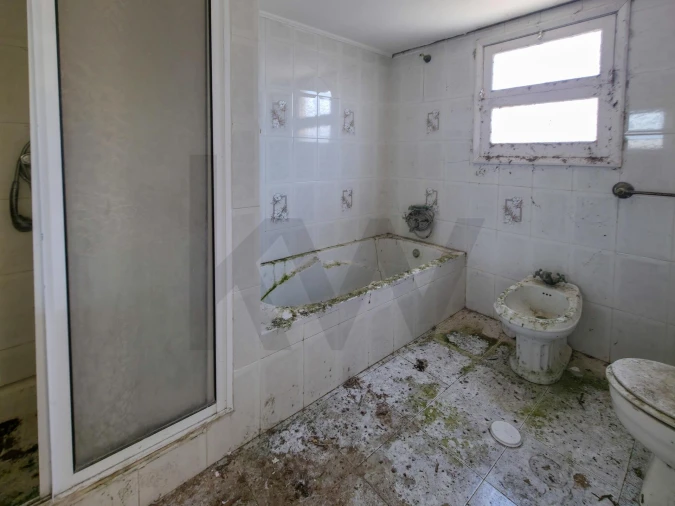 Moradia T5 para Venda em Ribeira das Tainhas Foto 29