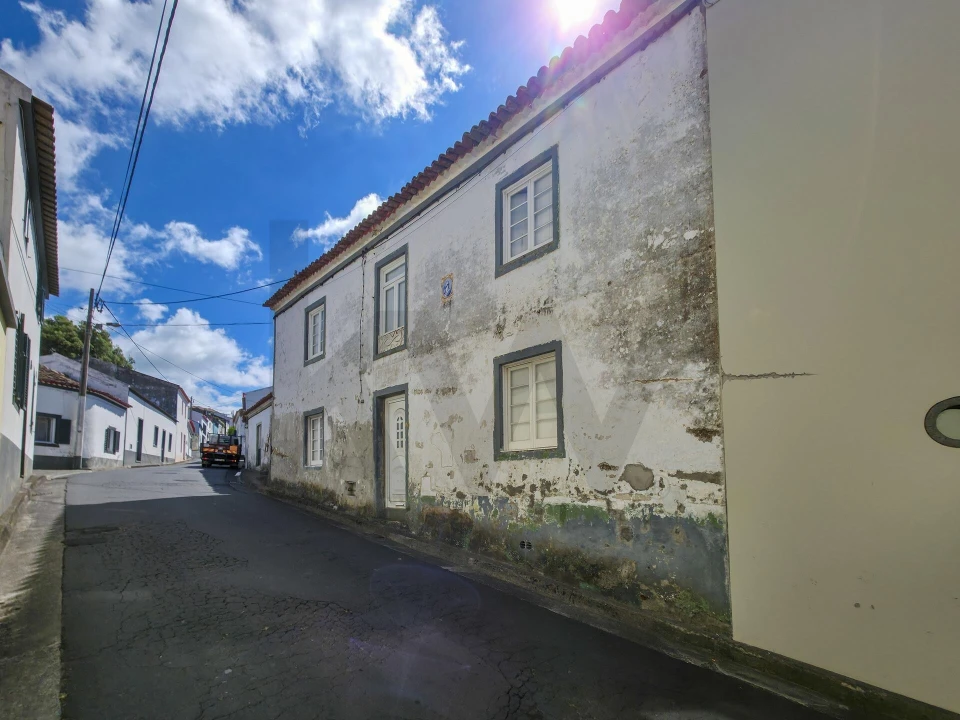 Moradia T5 para Venda em Ribeira das Tainhas Foto 1