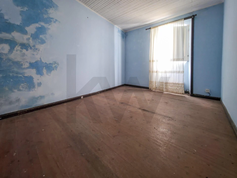 Moradia T5 para Venda em Ribeira das Tainhas Foto 18